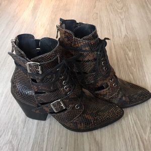 SteveMadden Palermo bootie in brown snake